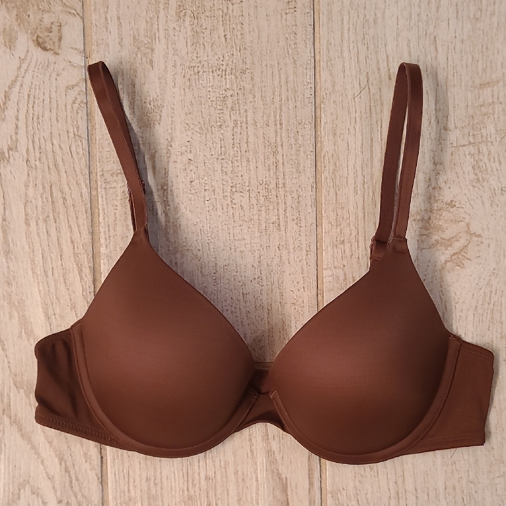 PINK Victoria's Secret Chocolate Brown Bra In A Size 34B